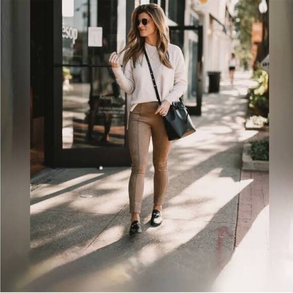 Spanx Faux Suede Pull On Slimming Leggings large - Picture 3 of 11